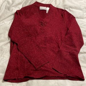 Alfred Dunner - Red & Sparkle V Neck L/S Blouse - Large